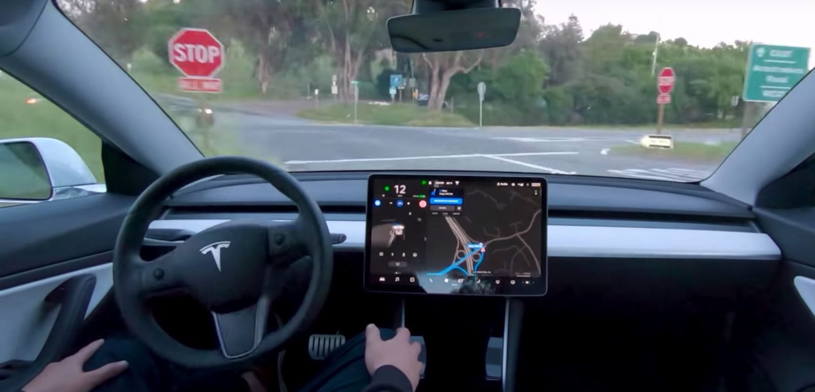 Tesla-Self-driving-visualization